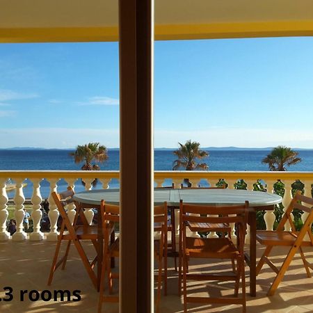 Deby Beach House Vir Exterior foto